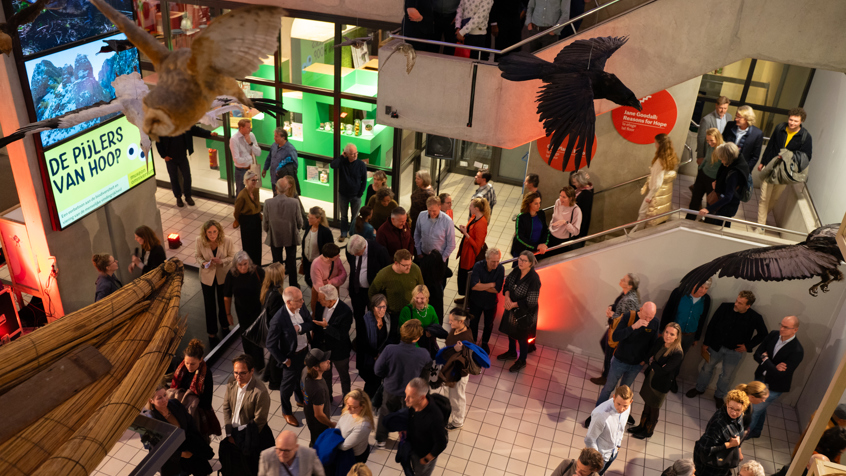 Pijlers Van Hoop Opening 6