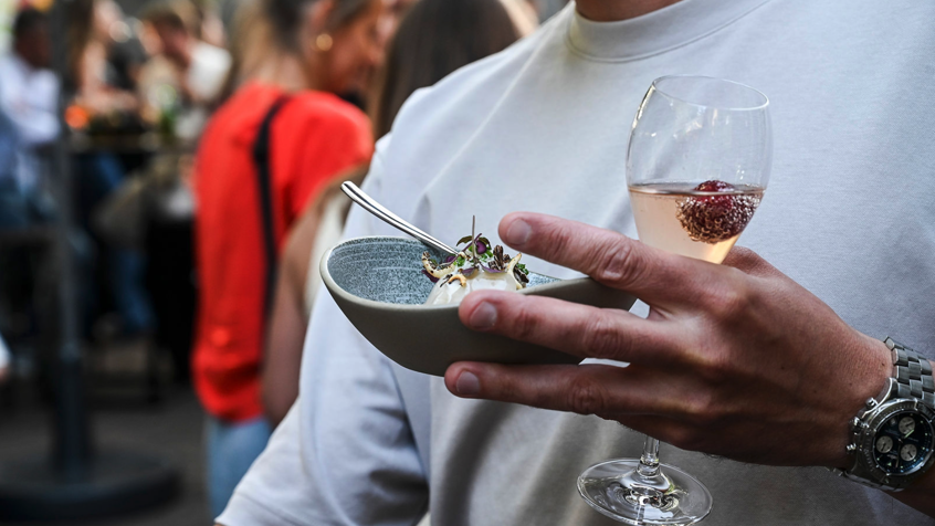 WALKING DINNER 1 By MOOD4FOOD