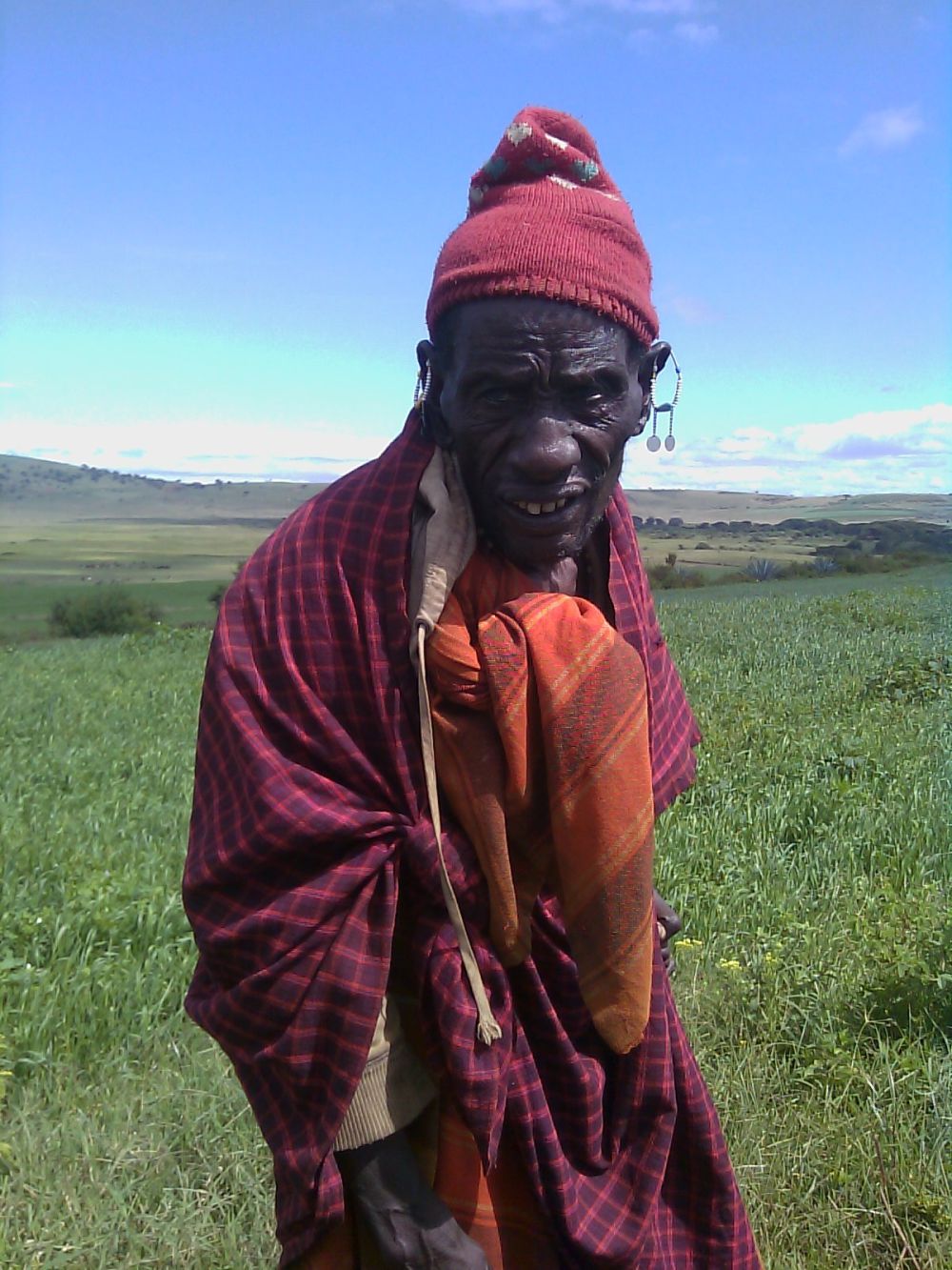Een Masai krieger in Oost-Afrika (Foto: Tom Buijtendorp)