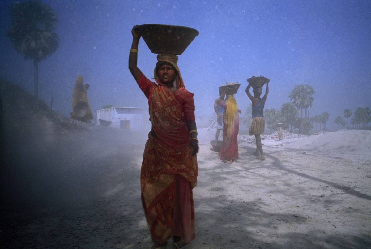 Indiase vrouw in steengroeve